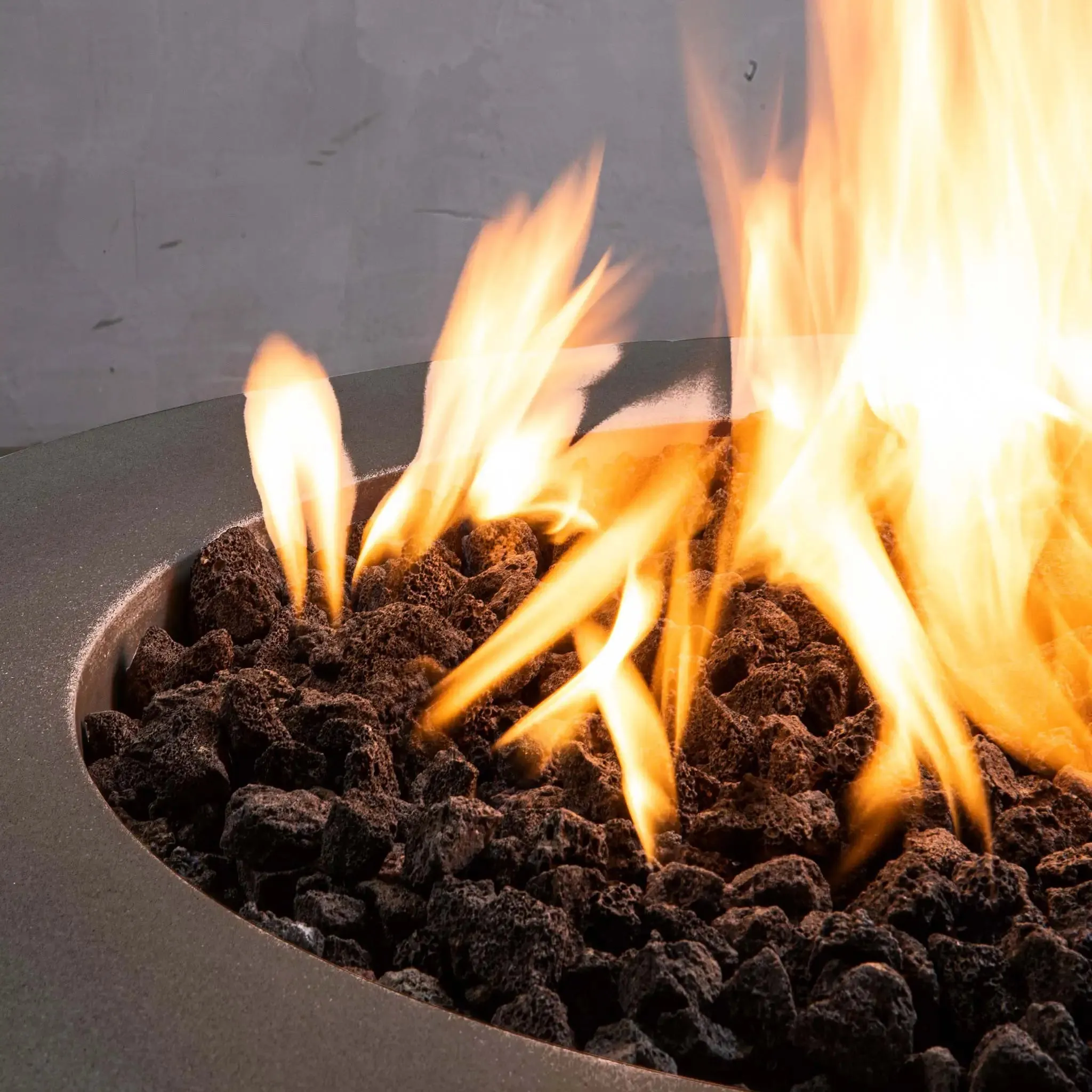 Gravity 36" W Brown Round Concrete CSA Electronic Ignition On/Off Propane Gas Fire Pit - SD-FP-GRAV-3616-BRN-ELECCSAOO-LP by Starfire Designs