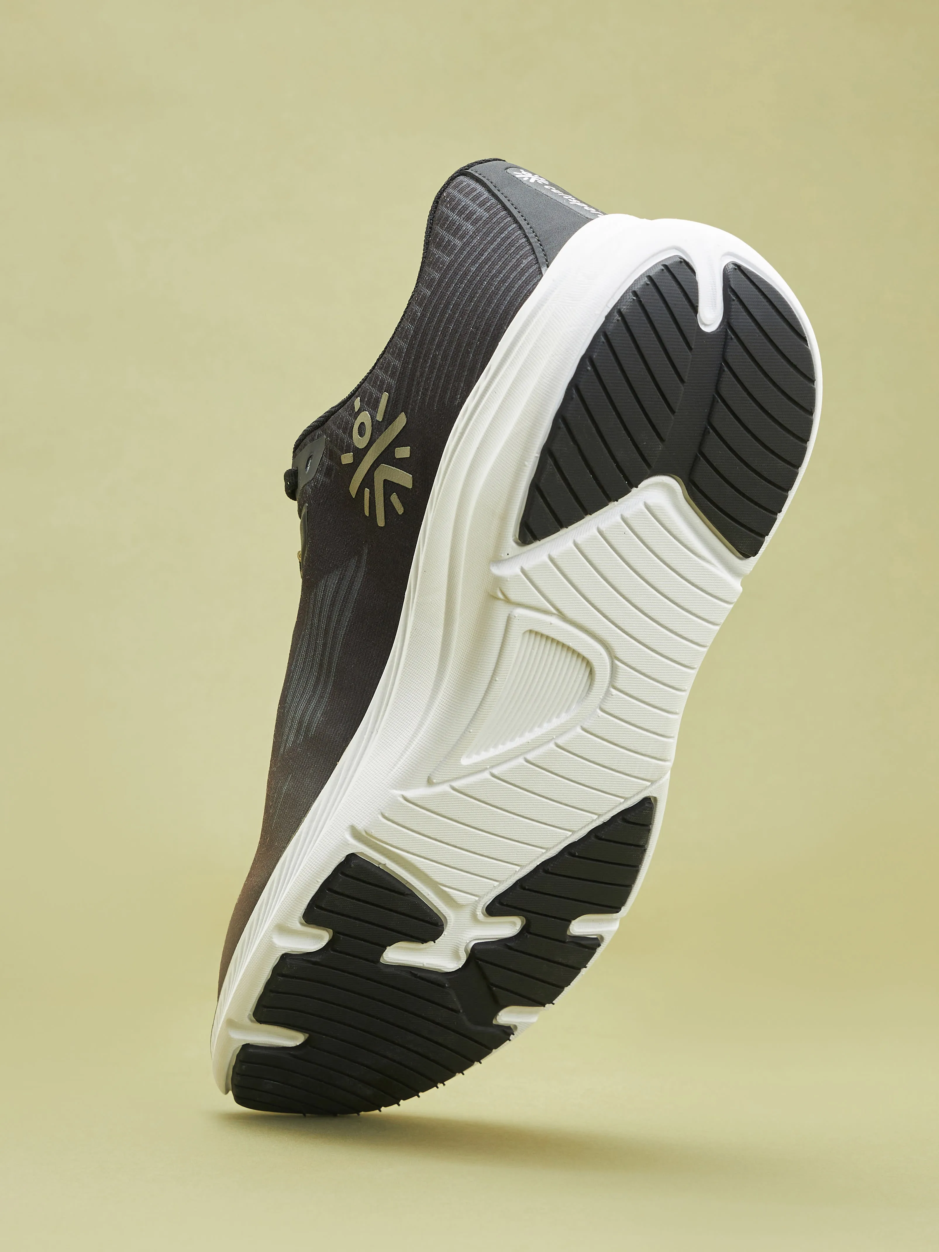 Thunderbird Men Running Shoes - Olive/Black
